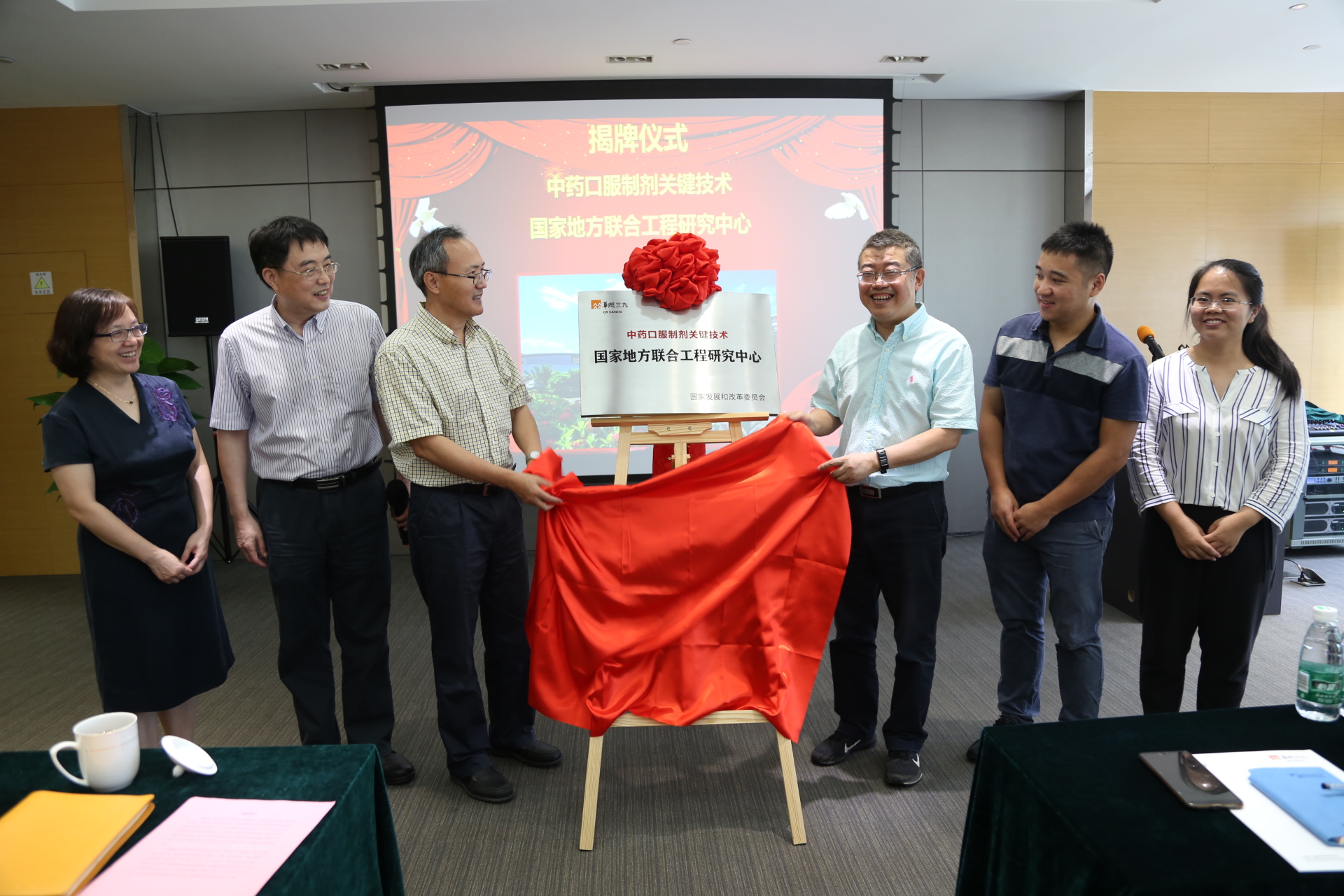 �������ʹ���-׷�󿵽�,����һ������