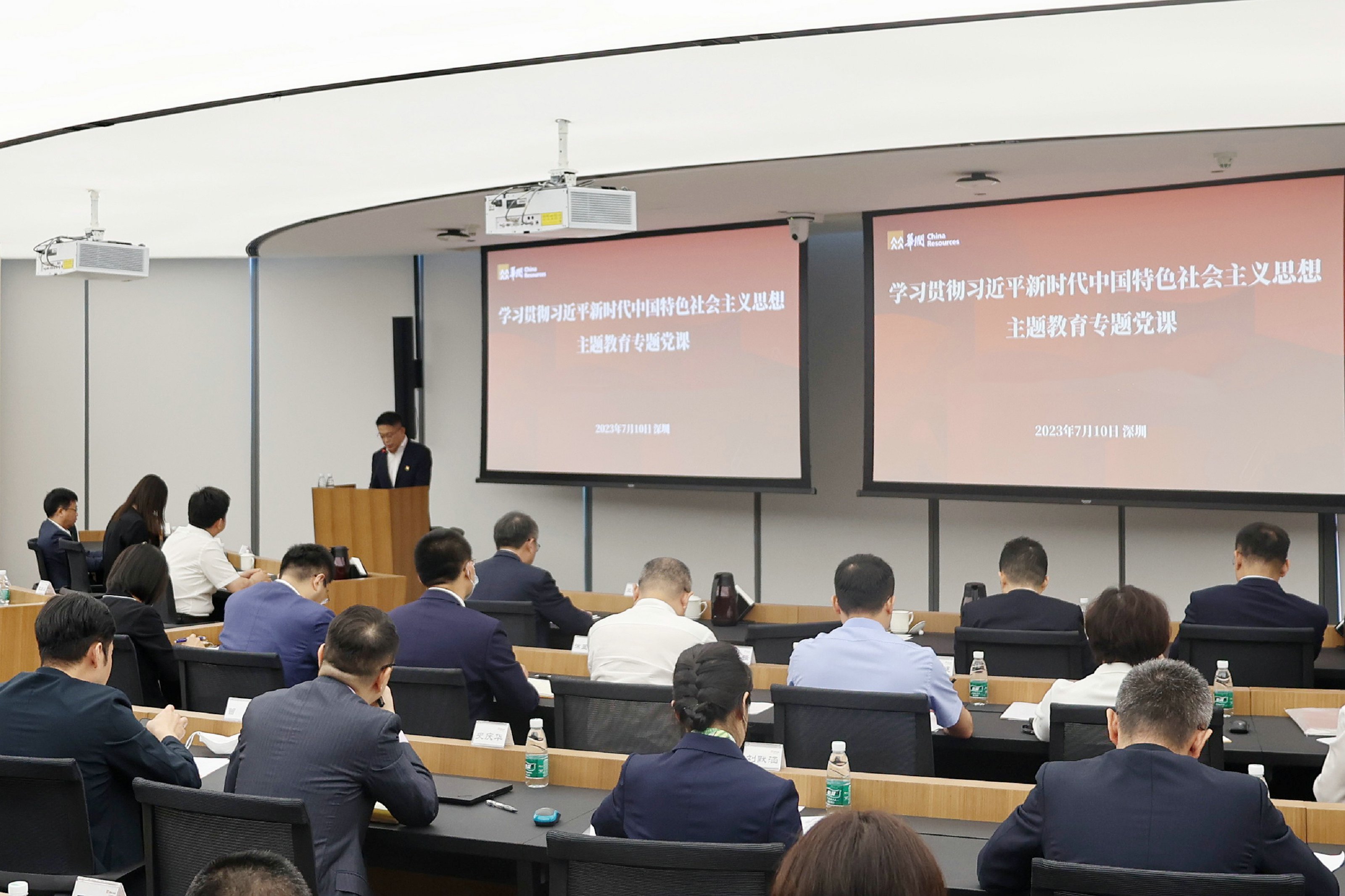 �������ʹ���-׷�󿵽�,����һ������