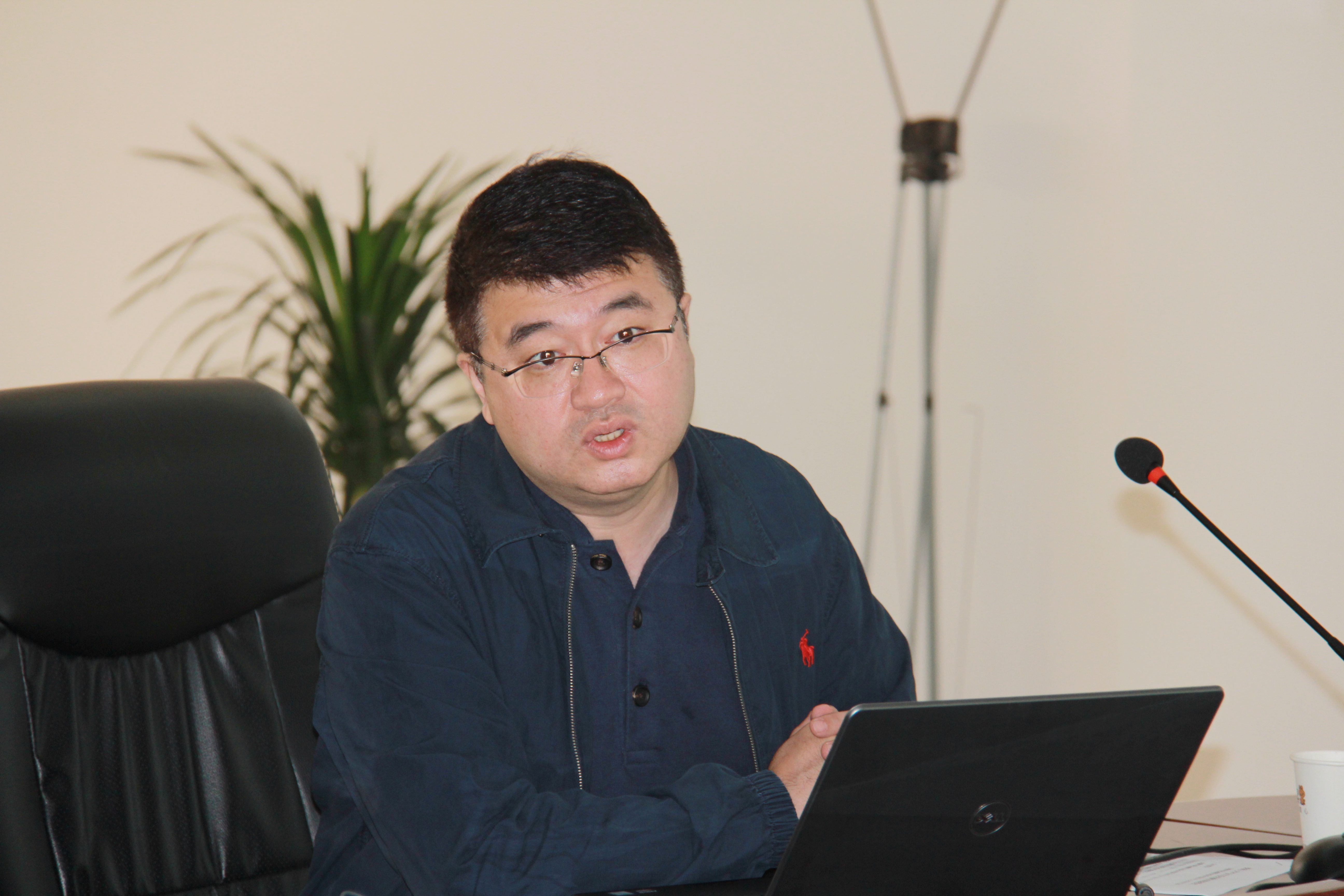 �������ʹ���-׷�󿵽�,����һ������