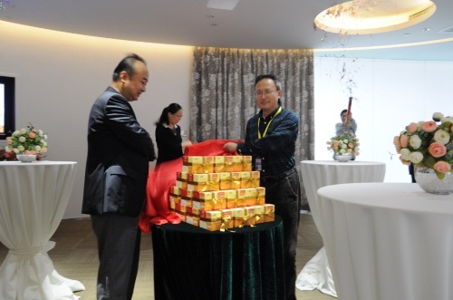 �������ʹ���-׷�󿵽�,����һ������