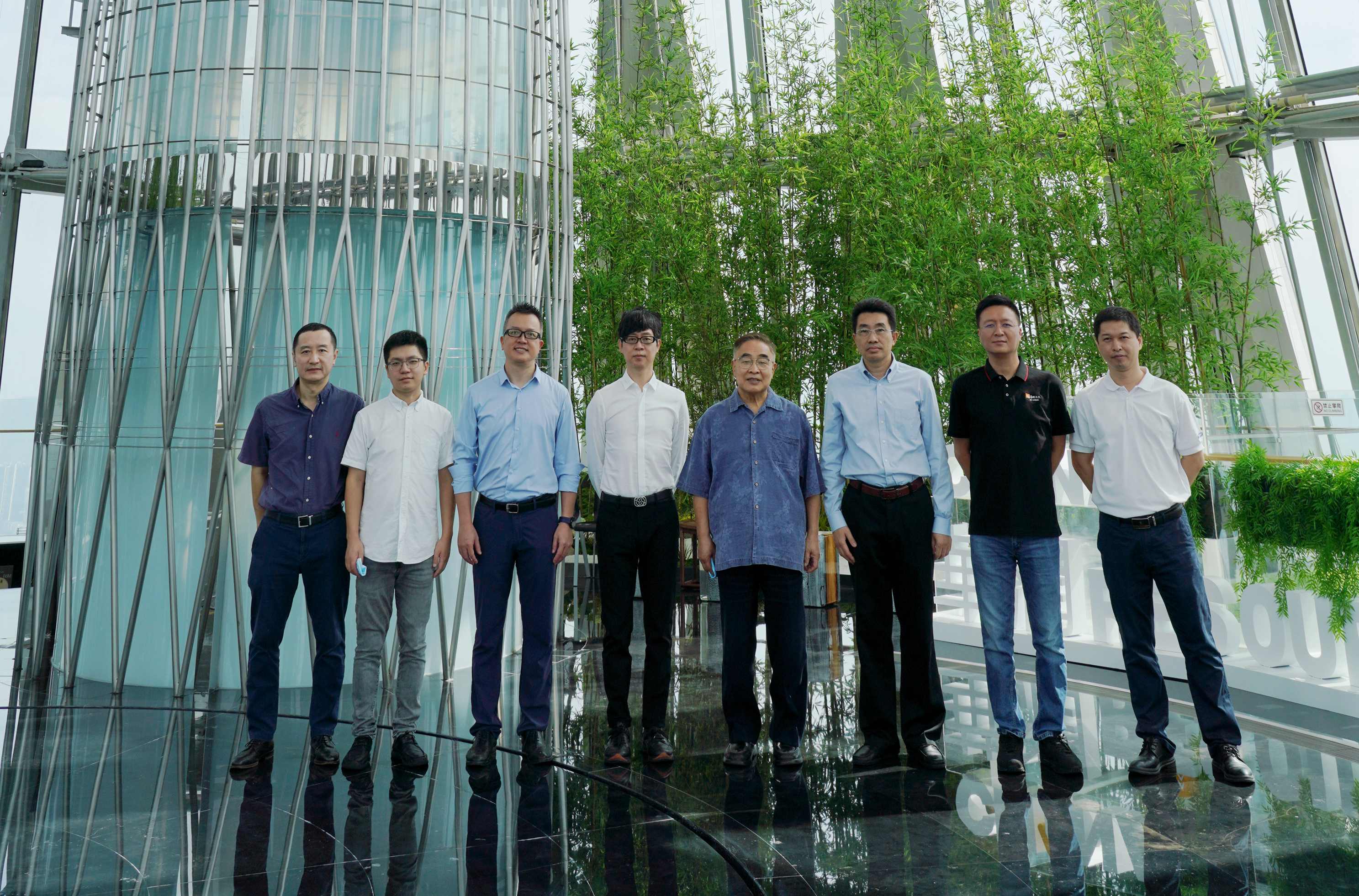 �������ʹ���-׷�󿵽�,����һ������