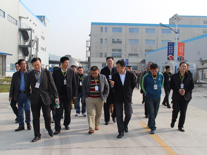 �������ʹ���-׷�󿵽�,����һ������