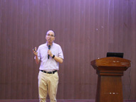 �������ʹ���-׷�󿵽�,����һ������