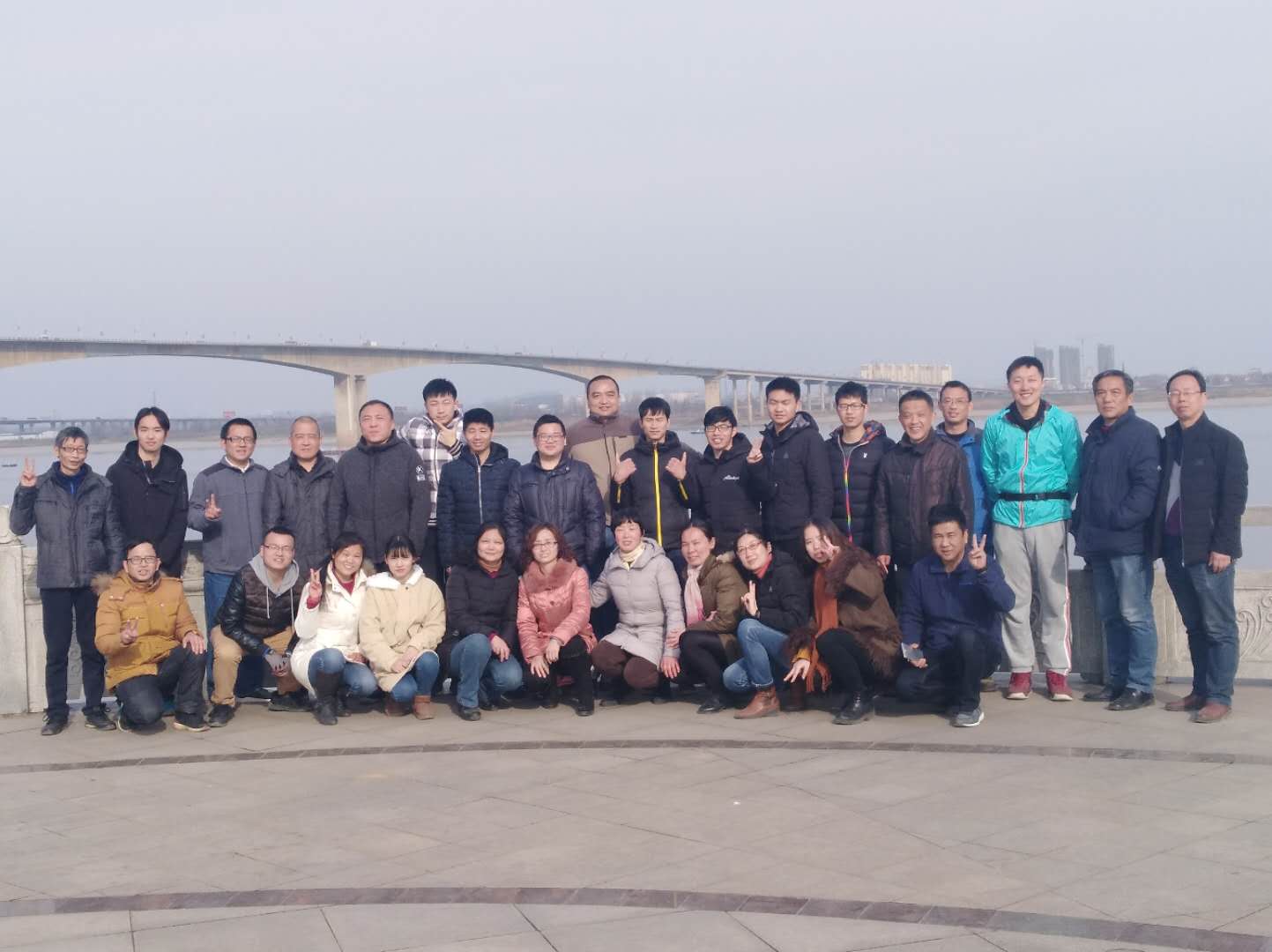 �������ʹ���-׷�󿵽�,����һ������