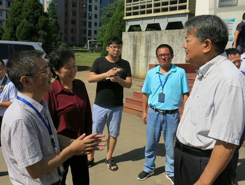 �������ʹ���-׷�󿵽�,����һ������